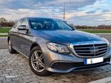 Mercedes-Benz E 200  EXCLUSIVE Autom. EXCLUSIVE - Mercedes-Benz E 200 in Augsburg