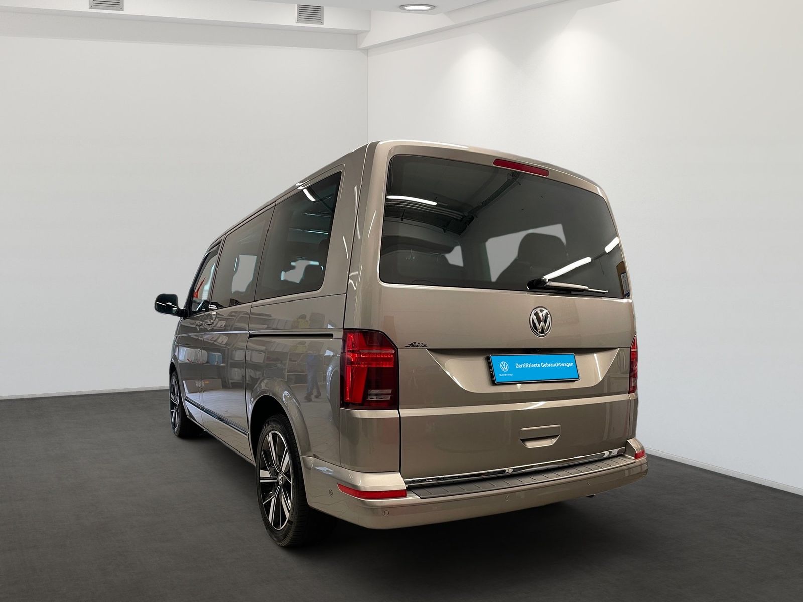 Volkswagen T6.1 Multivan 2.0 TDI 4M KR Highline STANDH NAV foto 5