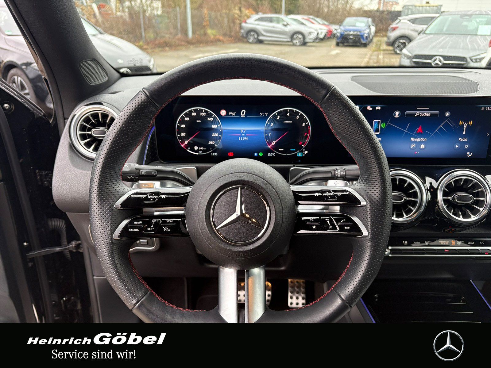 Fahrzeugabbildung Mercedes-Benz GLB 200 AMG*DISTRONIC*AHK*KEYLESS-GO*360°KAMERA