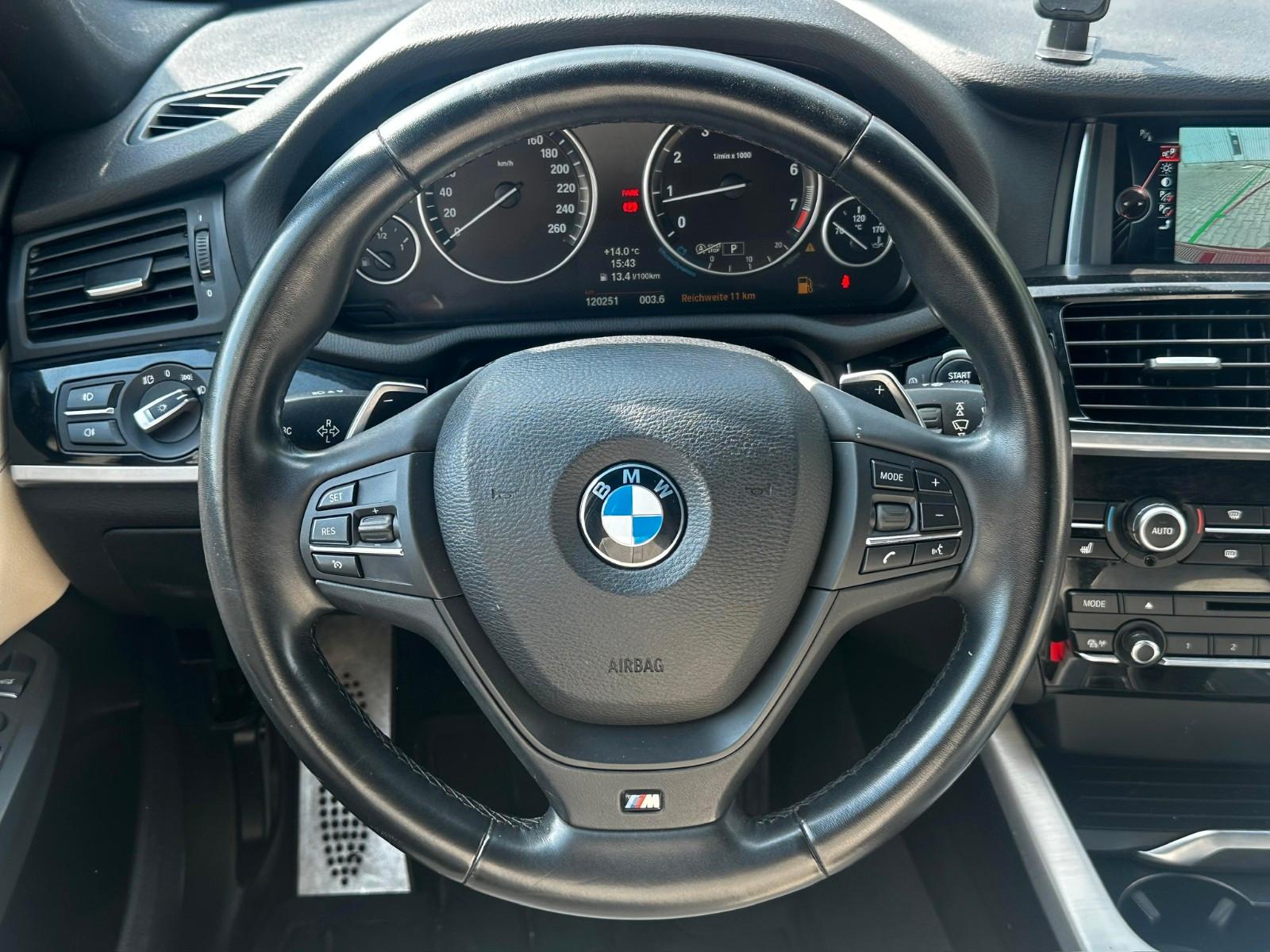 BMW X4 xDrive20i M Sport 184 ch BVA 4x4 / Cuir / Caméra de recul / Bi-Xénon / Attelage pivotant