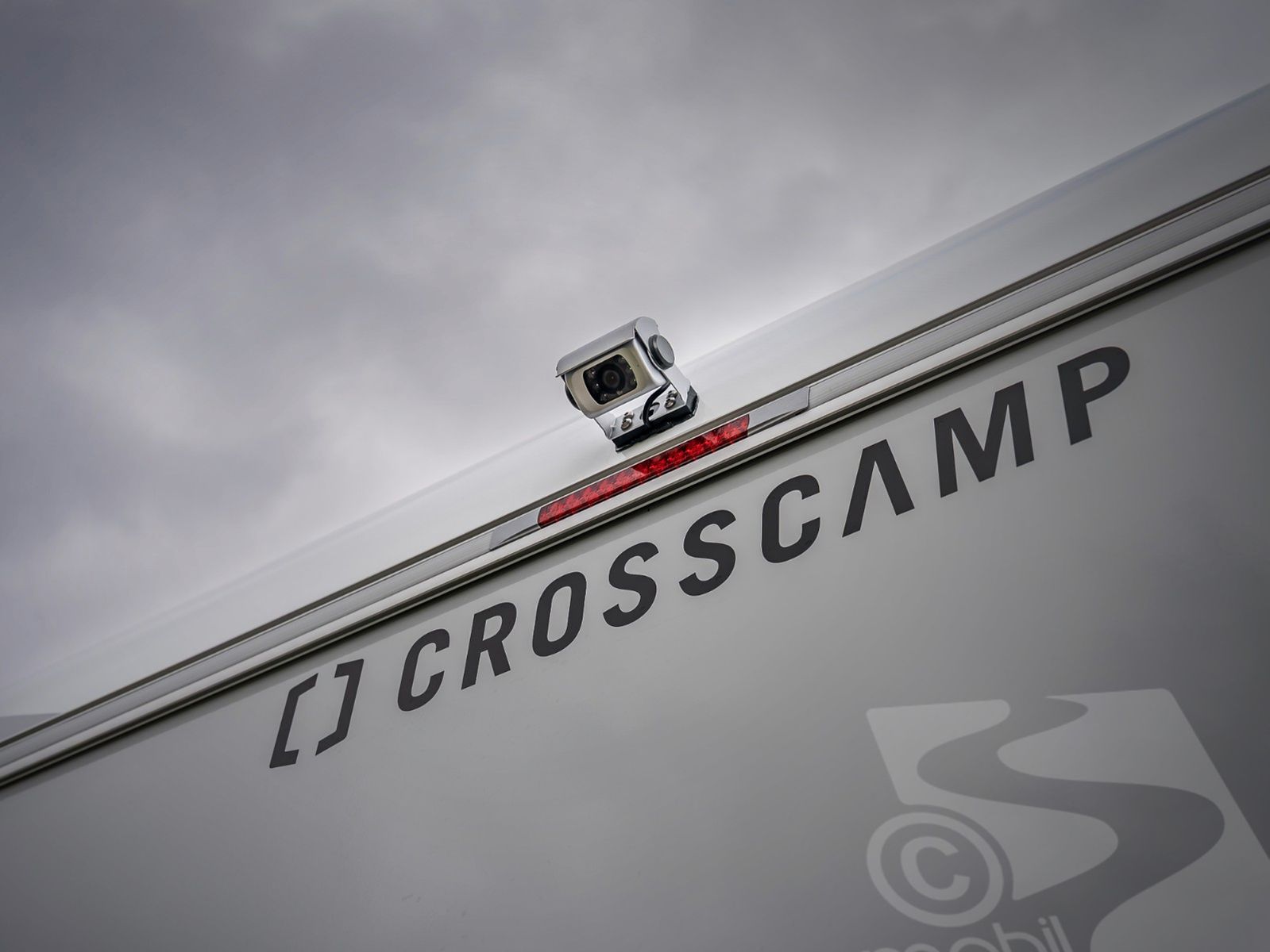 Fahrzeugabbildung Crosscamp EXPDN 7.4 E Peugeot Automatik