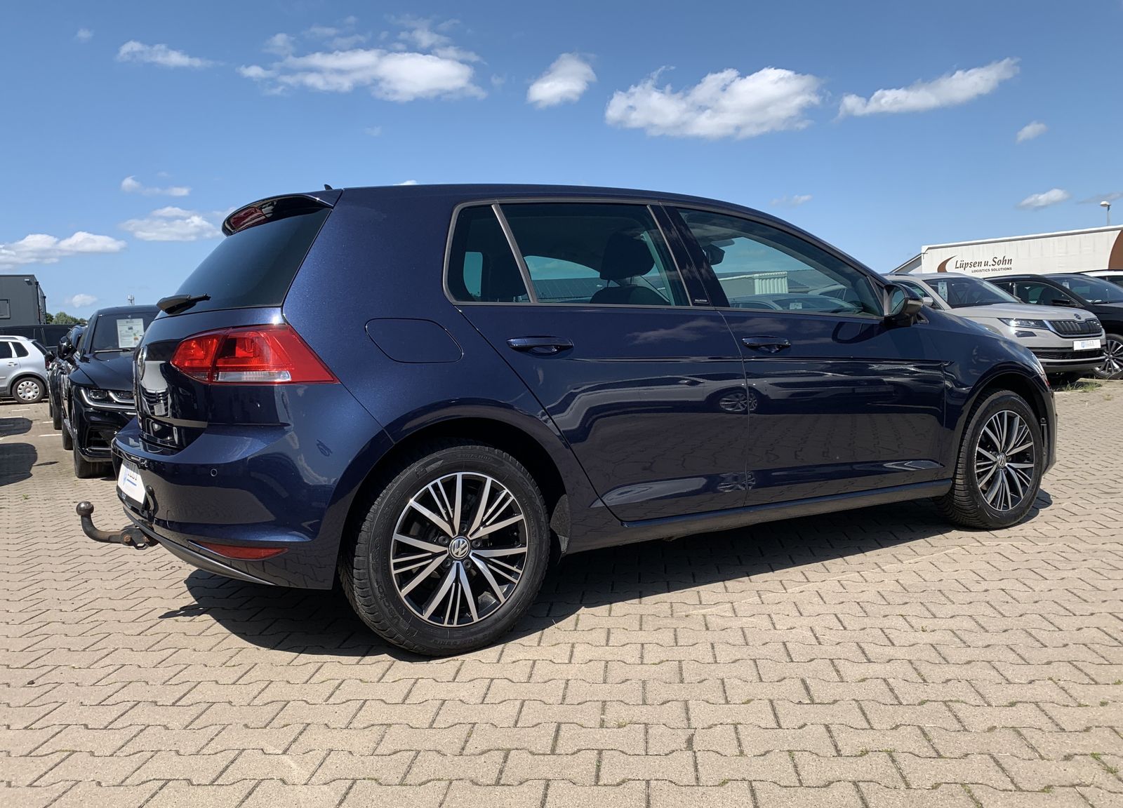 Fahrzeugabbildung Volkswagen Golf 1.2 TSI*Allstar*AHK*Tempomat*Navi*SHZ*PDC*
