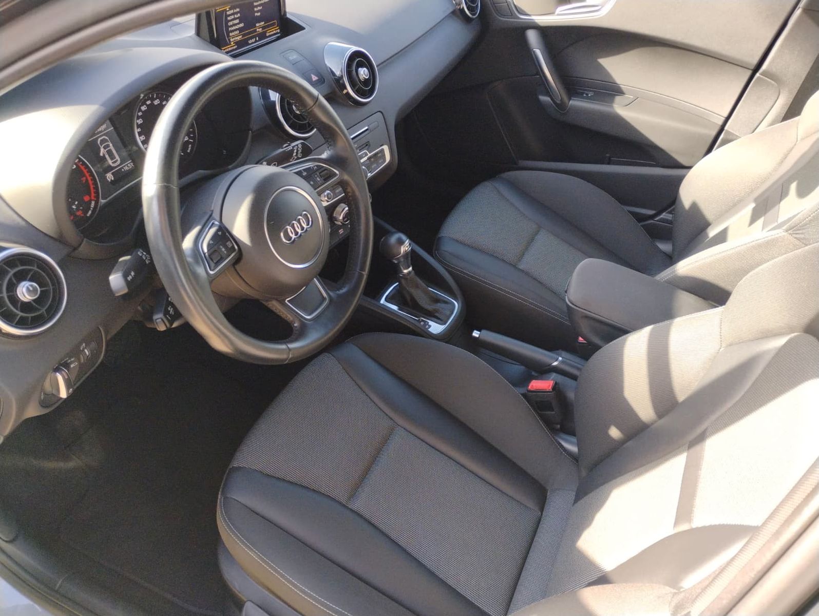 Audi A1 (12/2018, Benzin)