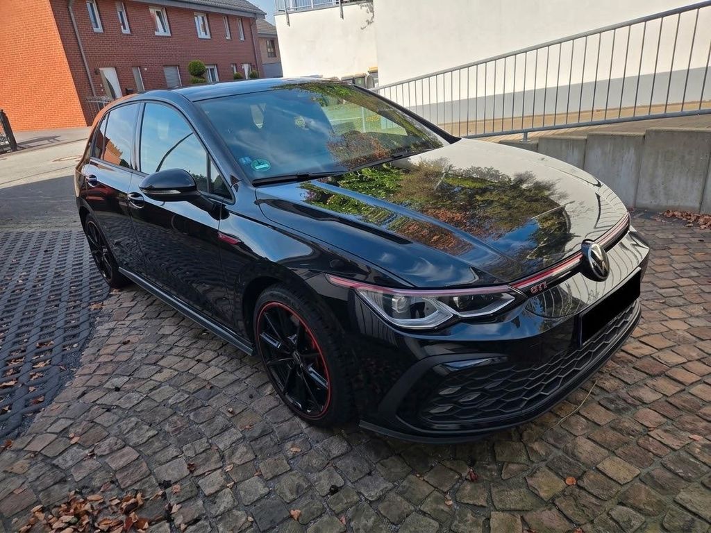 Image of Volkswagen Golf