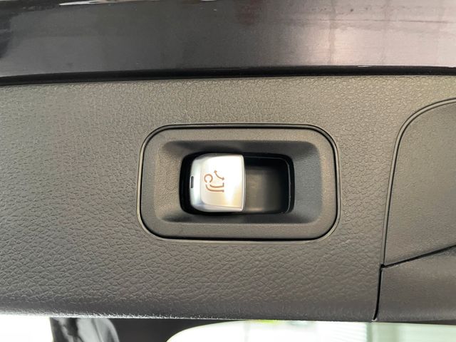 Fahrzeugabbildung Mercedes-Benz GLC 300 de 4M  AMG Line/AHK/Multibeam/Pano