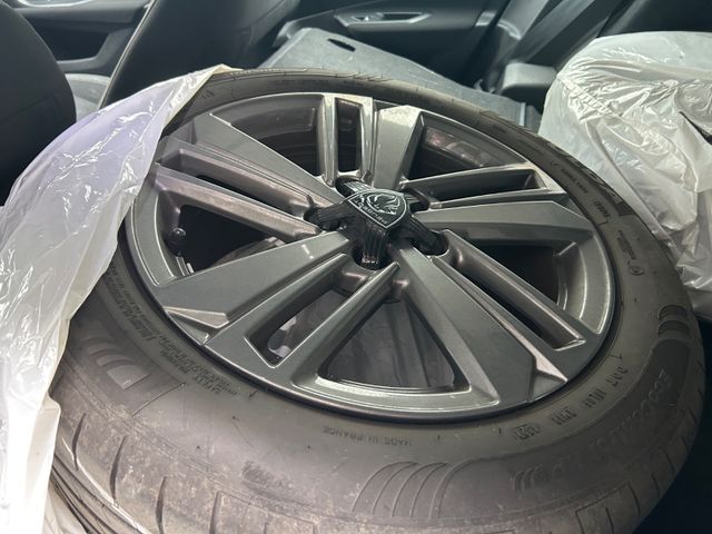Fahrzeugabbildung Peugeot 308 SW Active Pack Automatikgetriebe