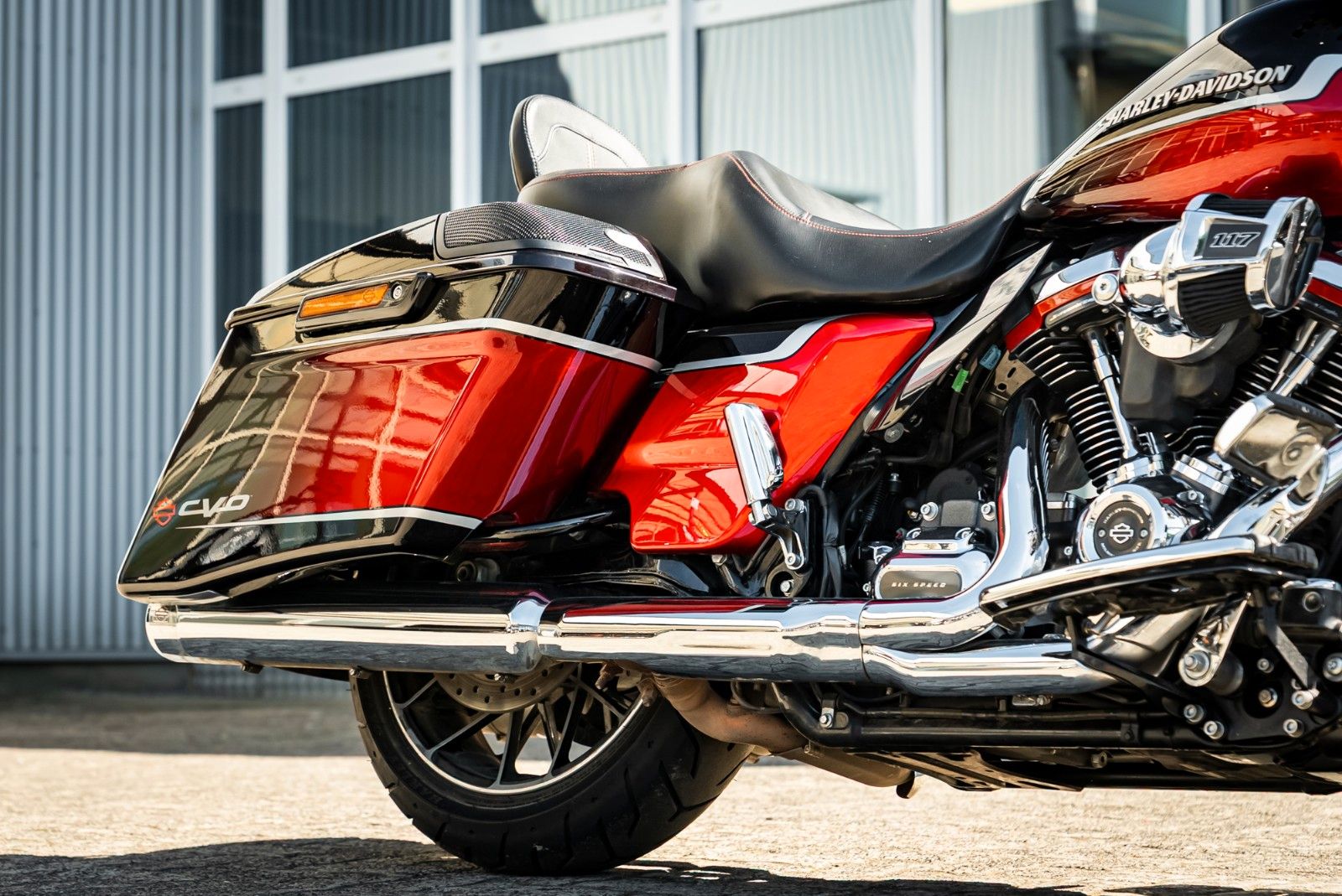 Fahrzeugabbildung Harley-Davidson FLHXSE CVO Street Glide 117 cui - ROCKFORD II