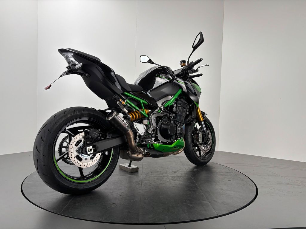 Fahrzeugabbildung Kawasaki Z900 SE *SC-PROJECT *SERVICE NEU *1390 KM