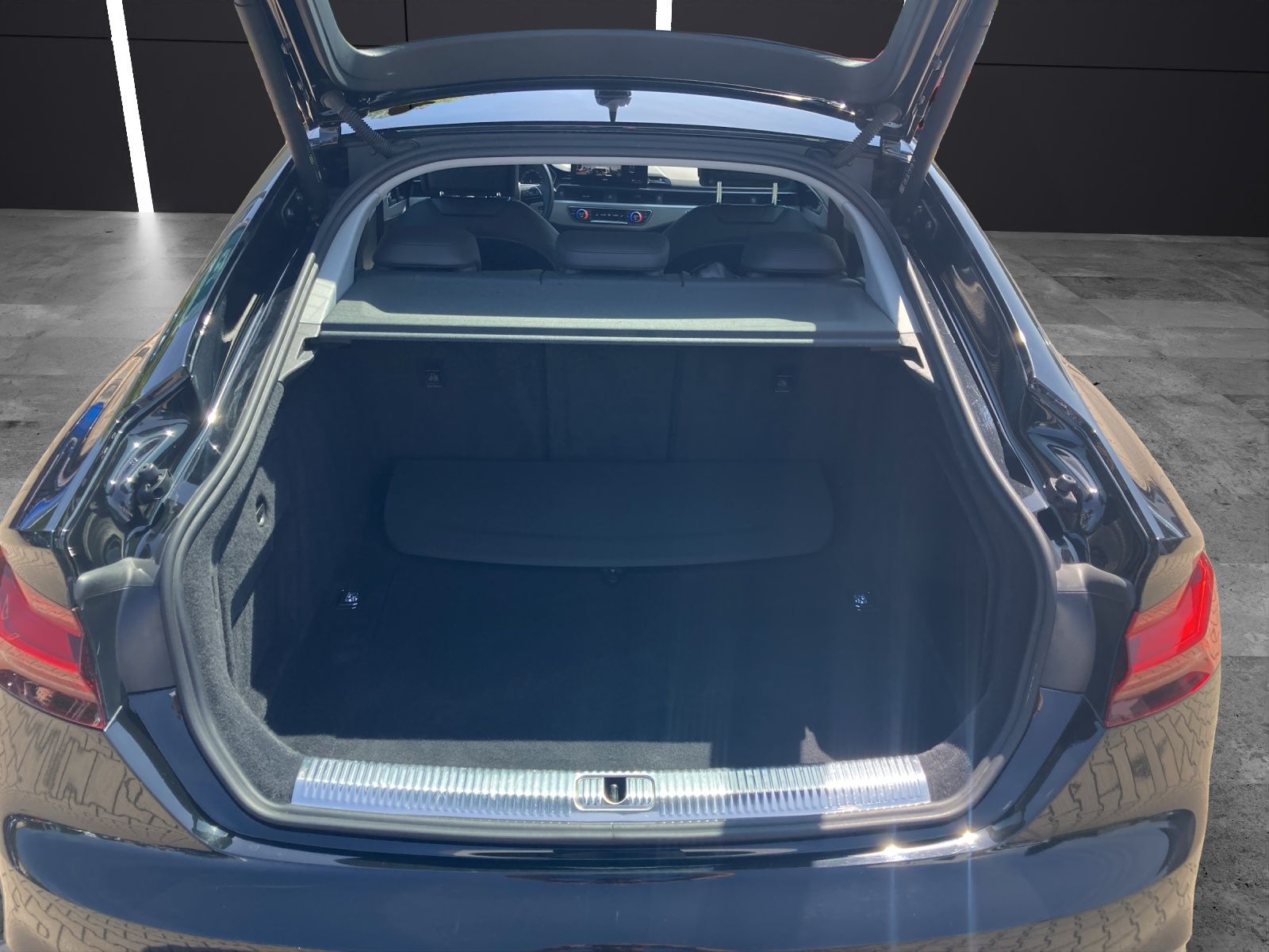 Fahrzeugabbildung Audi A5 Sportback 50 TDI quattro S-line Matrix AHK Na