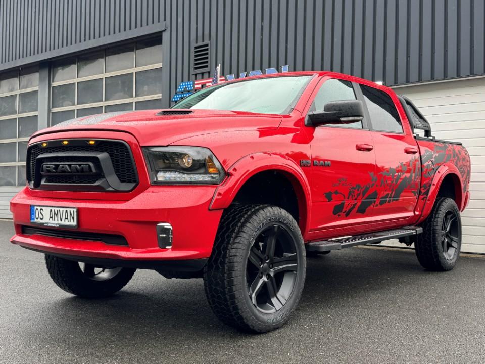 Dodge RAM 5.7 4x4 Breiter 22 Zoll 2,11 Meter hoch