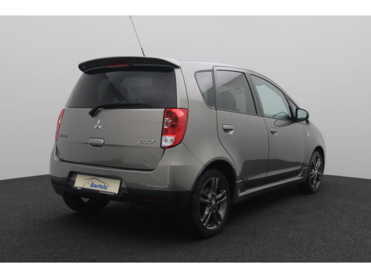 Fahrzeugabbildung Mitsubishi Colt 1.3 Polar Tempomat Multifunktion SHZ Notbre