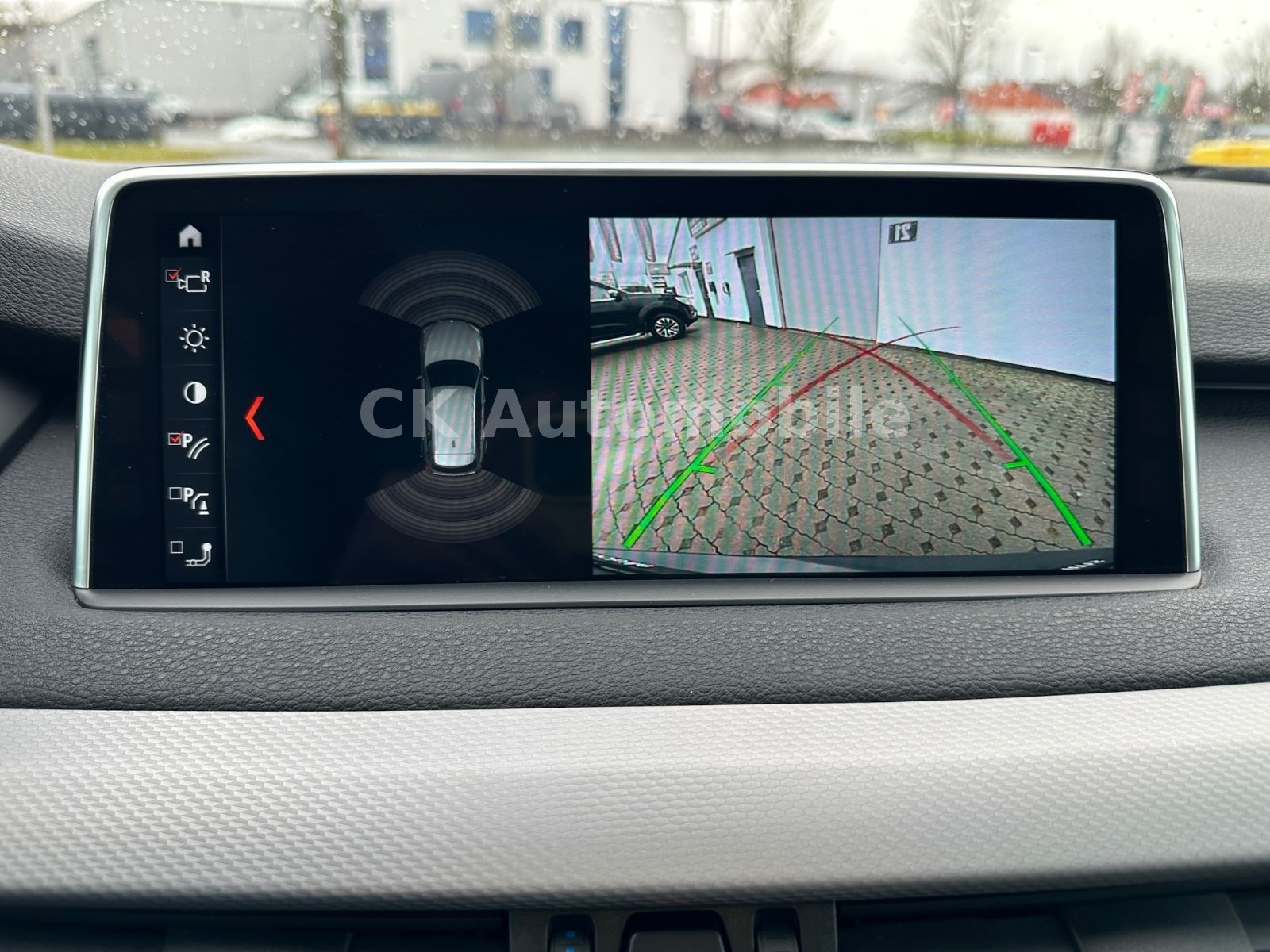 Fahrzeugabbildung BMW X5 xDrive 35i M-Sport/Navi/Pano/Head-Up/LED/AHK