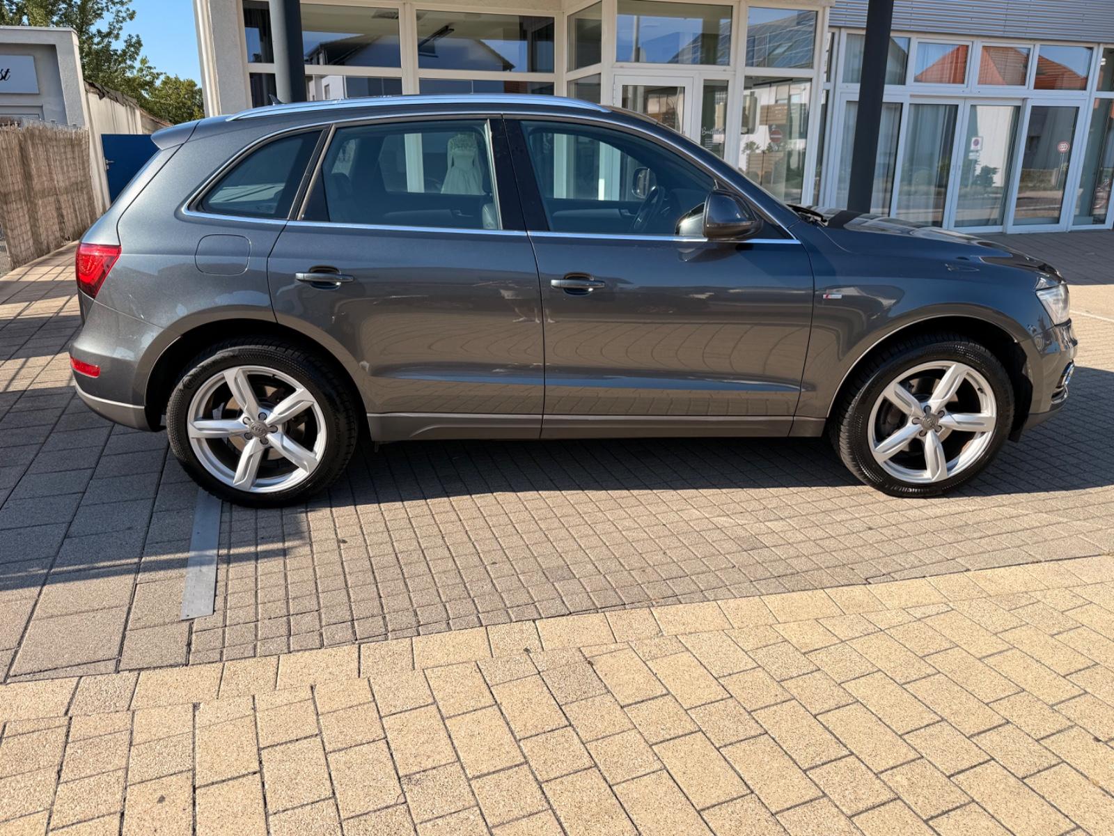 Audi Q5 3.0 TFSI 200 kW quattro,2.HAND,AUTOMATIK,PANO