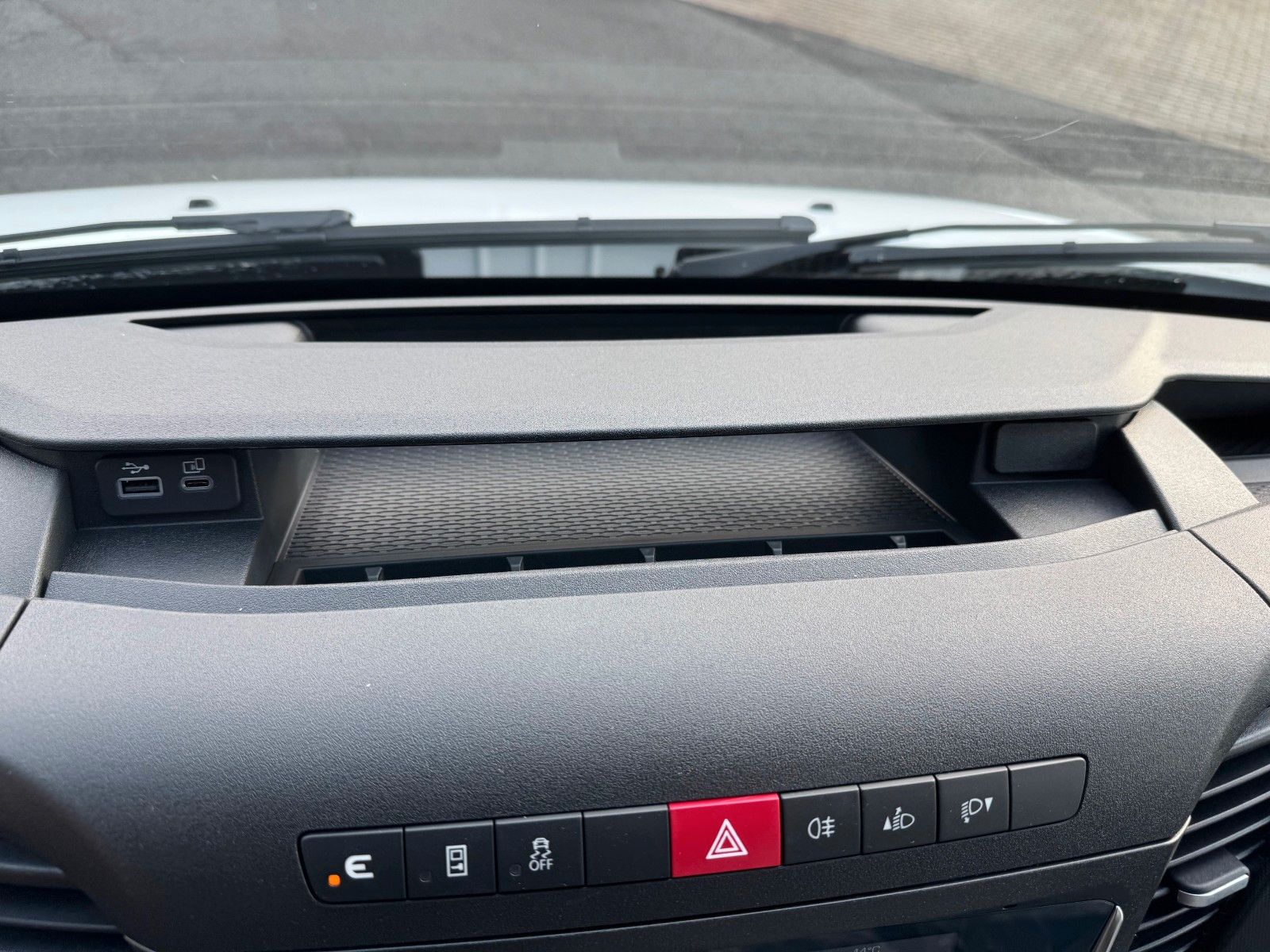 Fahrzeugabbildung Iveco Daily 35S14 HA8 *R4.100mm*Automatik*Kamera*