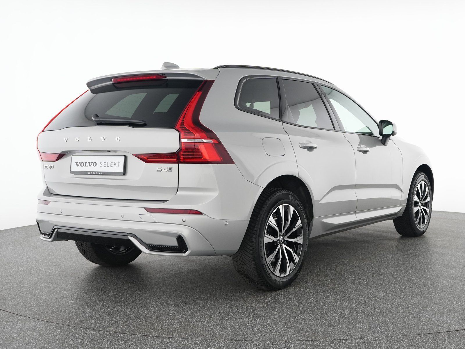 Volvo XC60 B4 Diesel AWD Plus Dark STANDHZ 360 GSHD foto 2