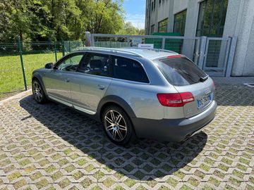 Audi A6 Allroad - 4