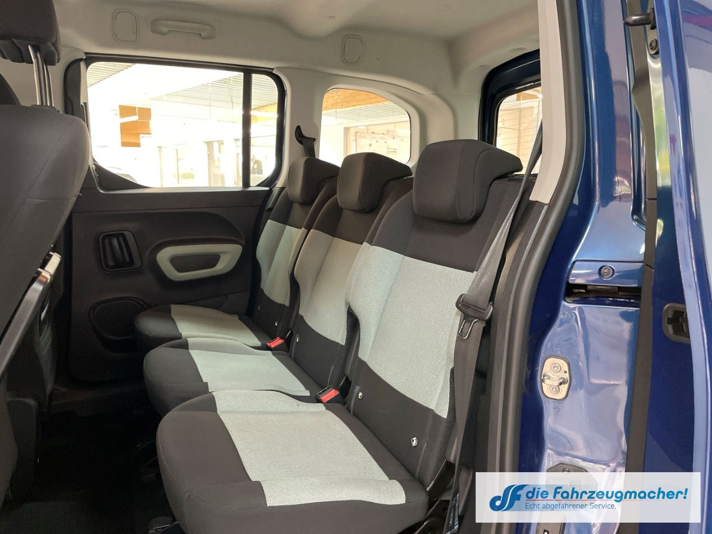 Fahrzeugabbildung Citroën Berlingo Feel M Mehrzonenklima DAB SHZ Spurhalte