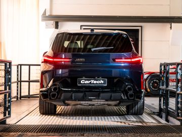 BMW XM - 5