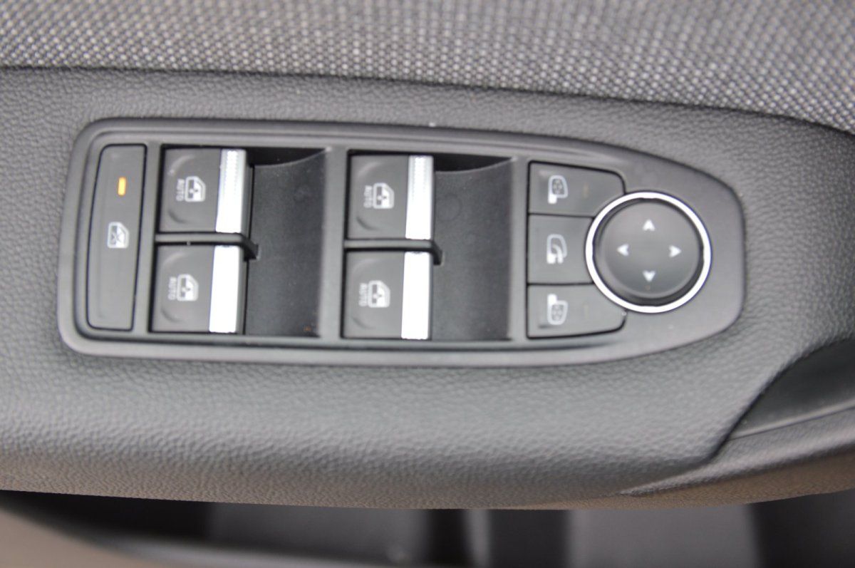 Fahrzeugabbildung Renault Captur II   Techno Winterpaket LED