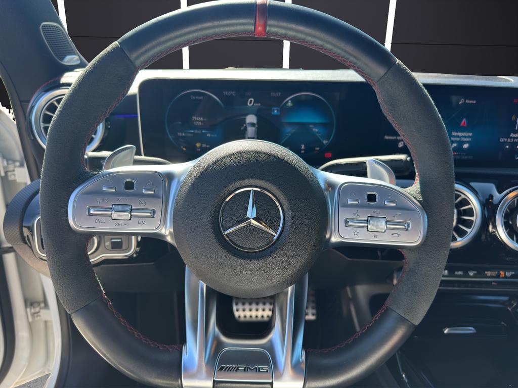 Mercedes-Benz CLA 35 AMG