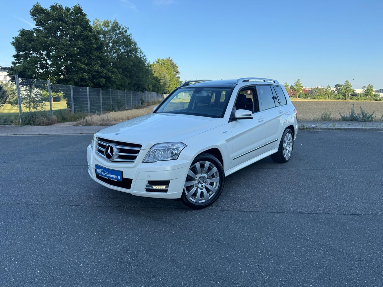 Mercedes-Benz GLK250 CDI BlueEfficiency 4Matic PANO AHK H&K