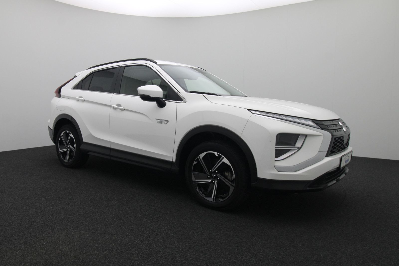 Fahrzeugabbildung Mitsubishi Eclipse Cross 2.4 Basis Hybrid 4WD