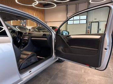 Volkswagen Golf VI Highline *Klima*SHZ*Navi*PDC*Sportpaket*