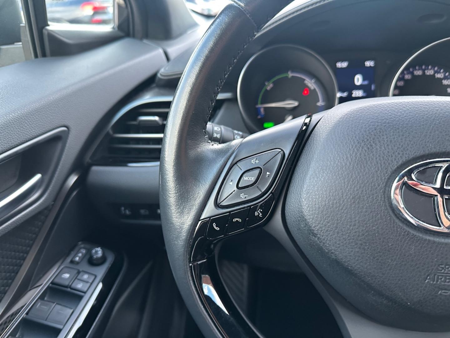 Toyota C-HR 2.0 Hybrid Team D *LED*ACC*CarPlay*CAM*SHZ*
