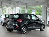 Hyundai i10 FIFA World Cup Edition*KLIMA*SHZ*BT*LED*LKH* - Hyundai i10: Schwarz