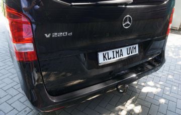 Mercedes V 220 - 4