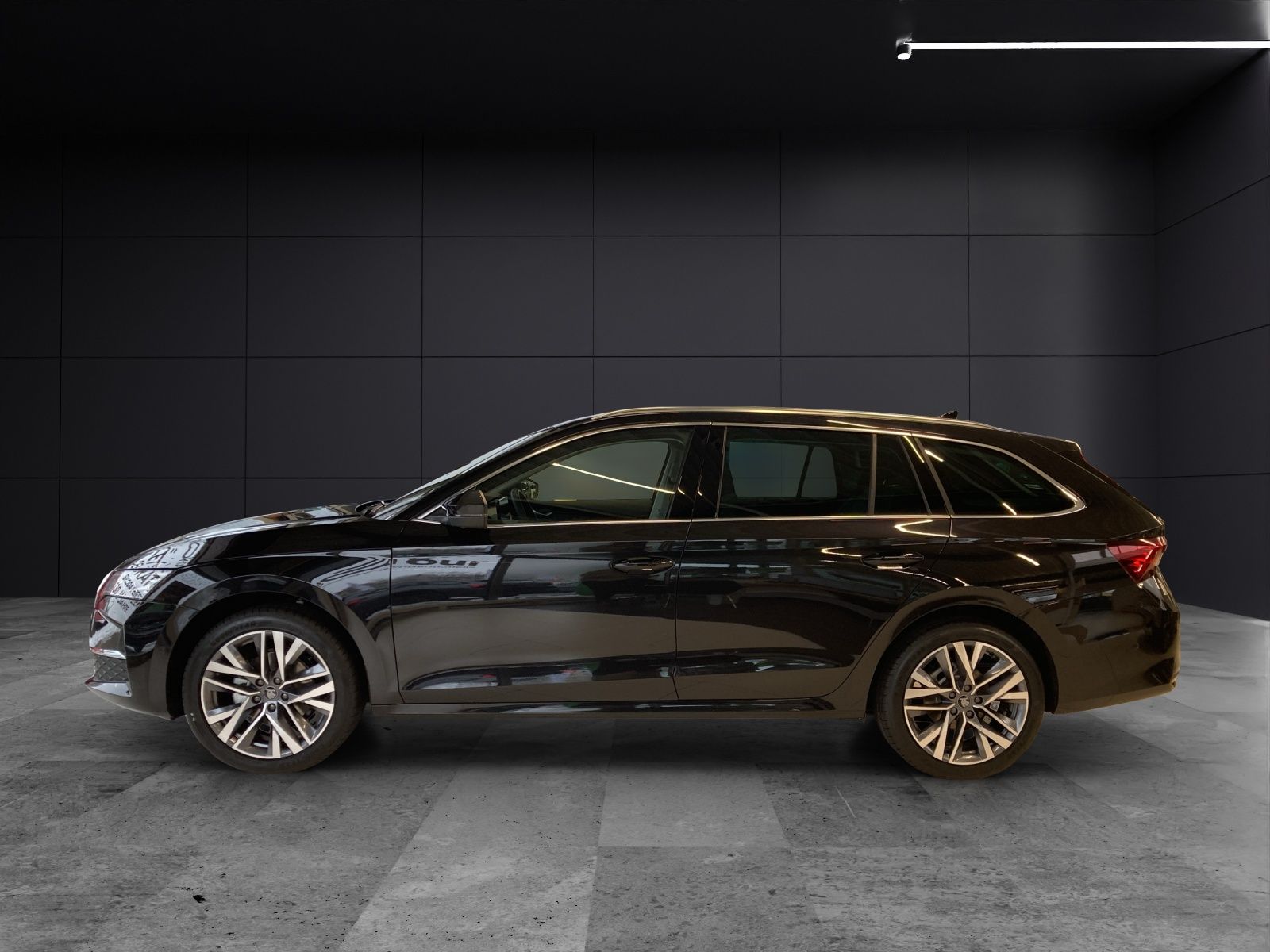 Fahrzeugabbildung SKODA Octavia Combi Balance 1.5 TSI mHEV DSG AHZV 3 J