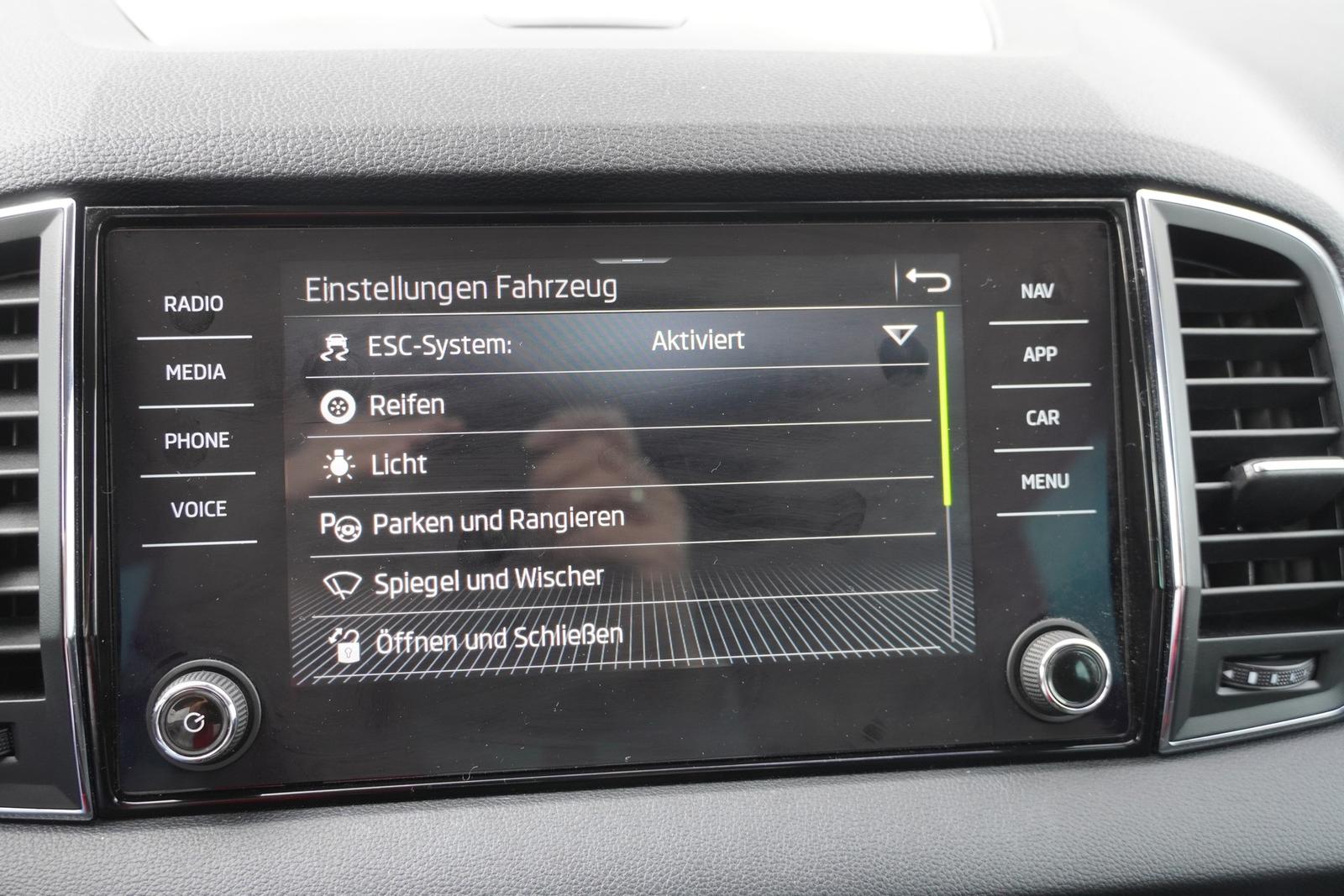 Skoda Karoq 1.5 16V TSI DSG Style ACC Navi Tempomat, миниатюра 22