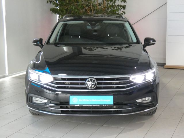 Passat Variant 2.0 TDI Elegance AHK NAVI MATRIX