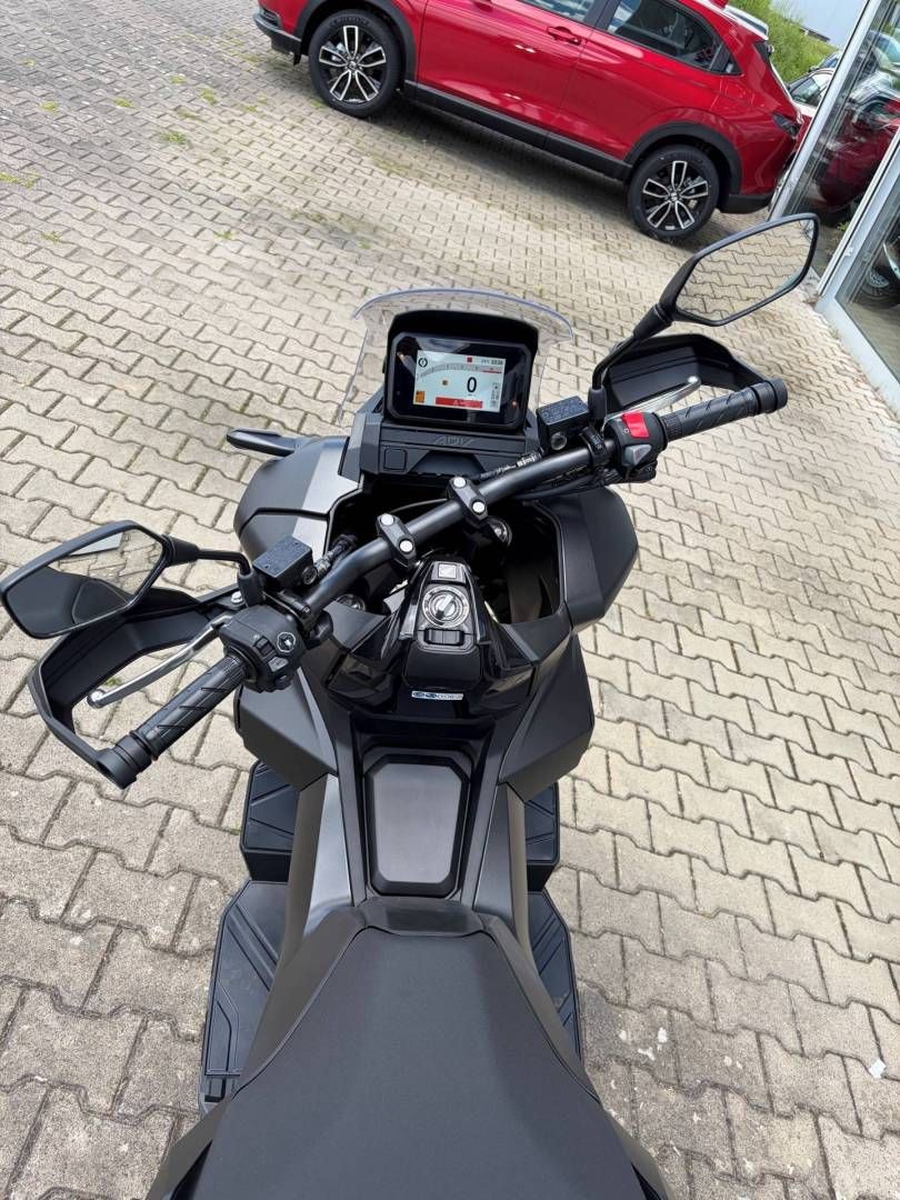 Fahrzeugabbildung Honda ADV 350 MY2026