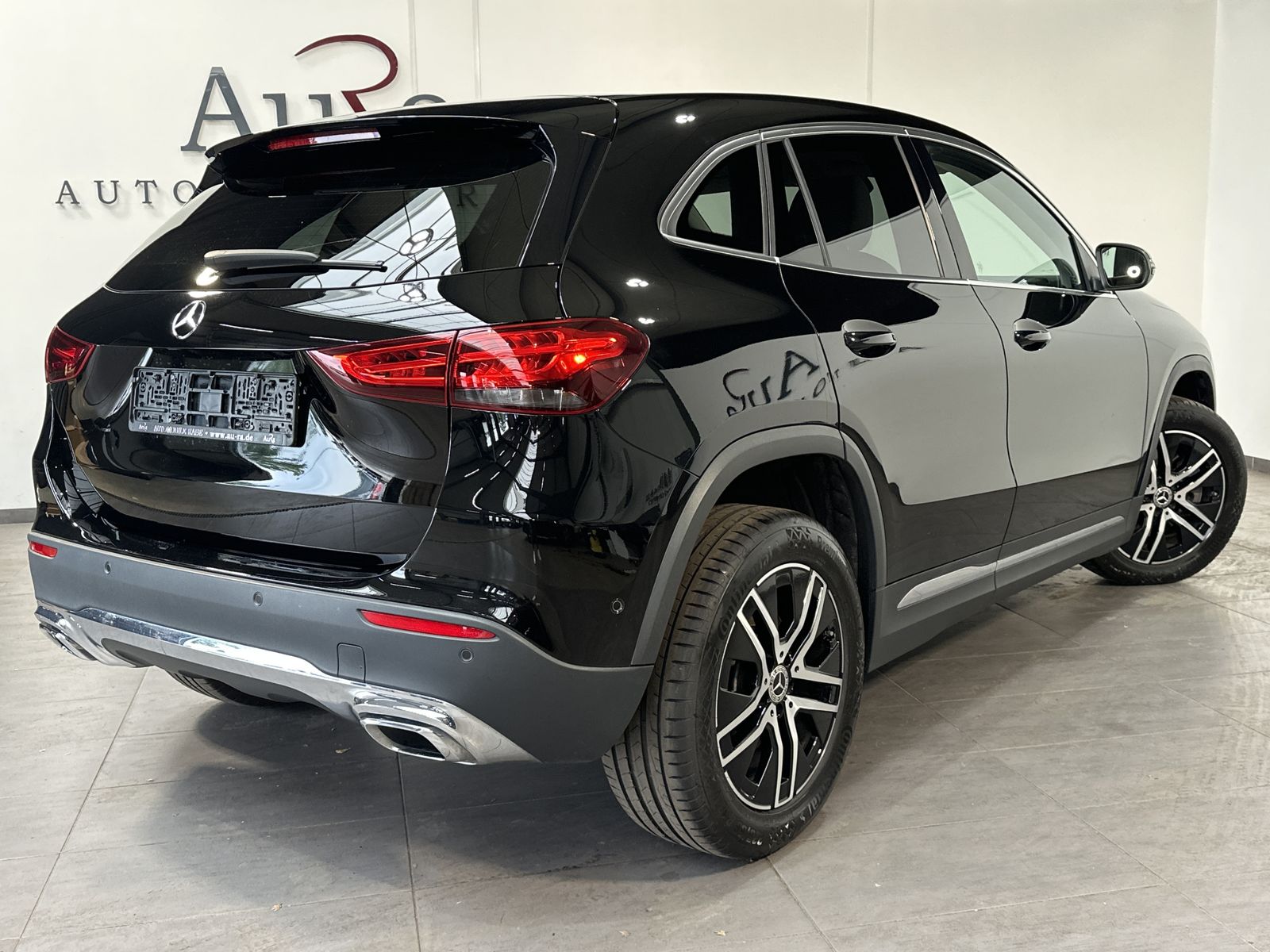 Fahrzeugabbildung Mercedes-Benz GLA 220d Progressive 4Matic NAV+KAMERA+VCOCK+SHZ
