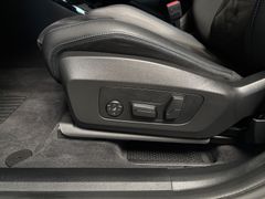 Fahrzeugabbildung BMW 218i Active Tourer M Sport -- Pano/ eSitze/ HiFi