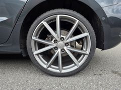 AUDI A3 Sportback Advanced 2.0 TDI S-Tronic Sport 19" AUDI A3 Sportback Advanced 2.0 TDI S-Tronic Sport 19"