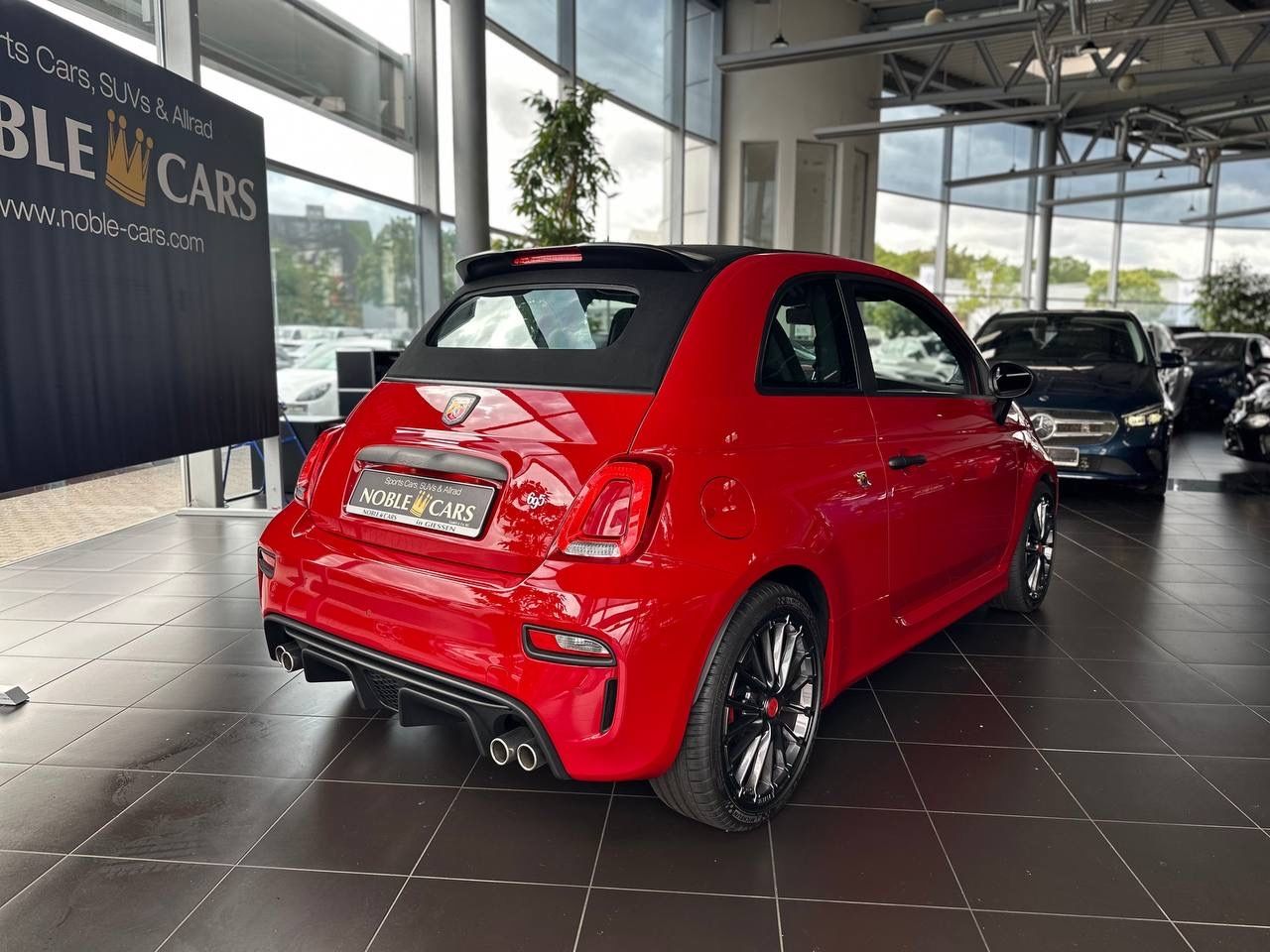 Fahrzeugabbildung Abarth 695C BEATS KLIMA NAVI 17" ALU
