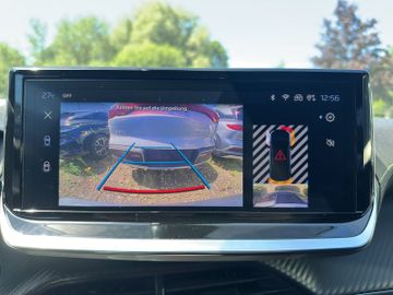 Peugeot 2008 GT PT 130 EAT8 Navi+RFK+LED+SHZ+Carplay+LM