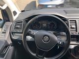 Volkswagen T6 2.0 TDI Highline, wenig km, Top Ausstattung - Volkswagen T6 Multivan in Nürnberg