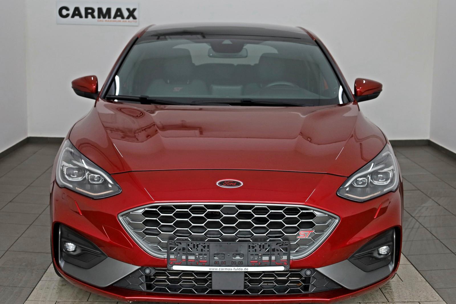 Ford Focus Lim. ST,Navi,SH,HUD,Kamera,ACC,Panorama+WR