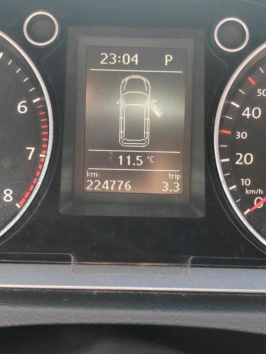 Volkswagen Passat 2009 — photo 9