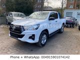 Toyota Hilux 2.4 D 1,5-cab 4x4 Cam Klima Navi F22bal - Toyota Hilux: 2.5