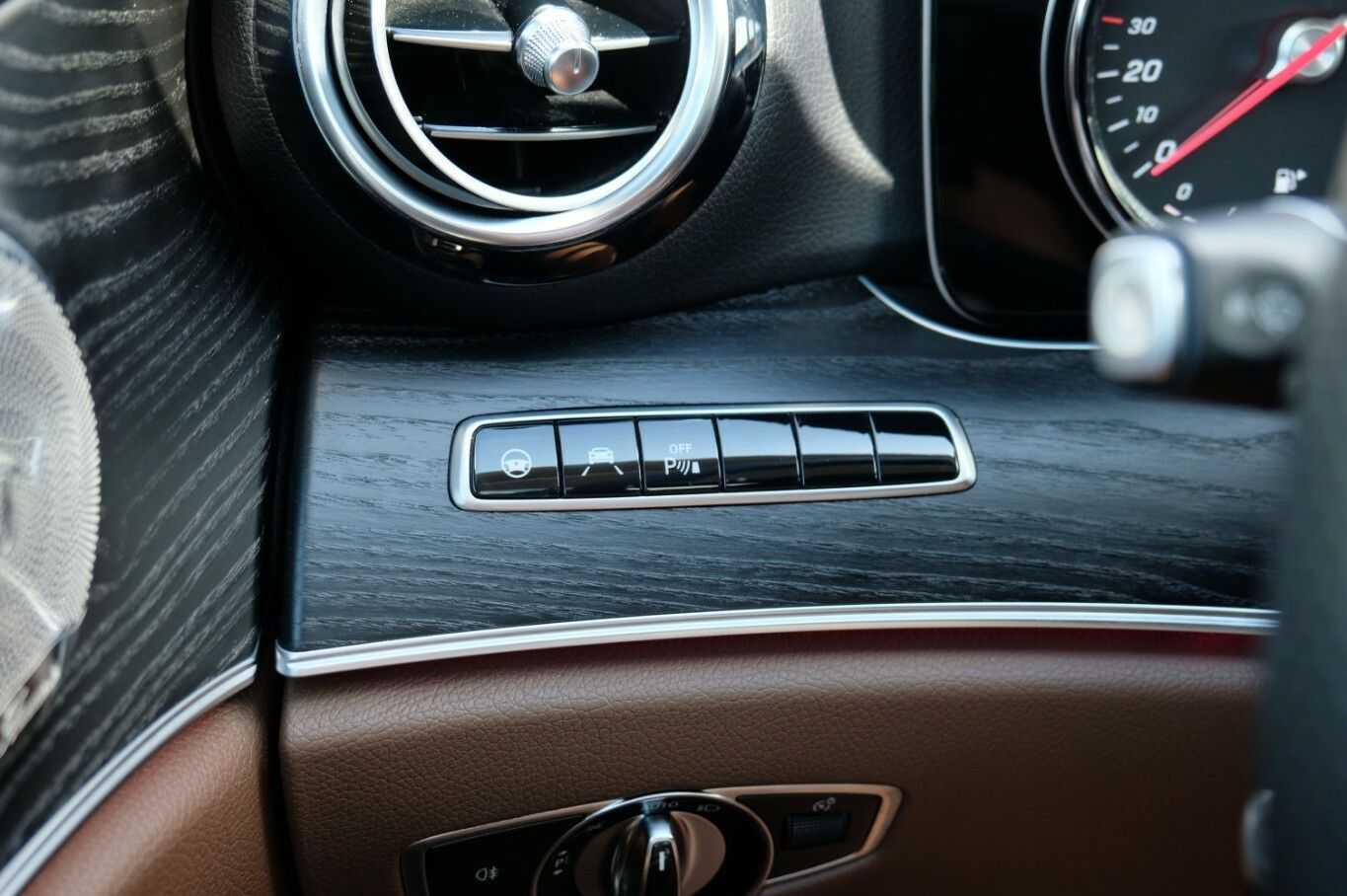 E 220 d 4Matic All-Terrain AHK LED Leder