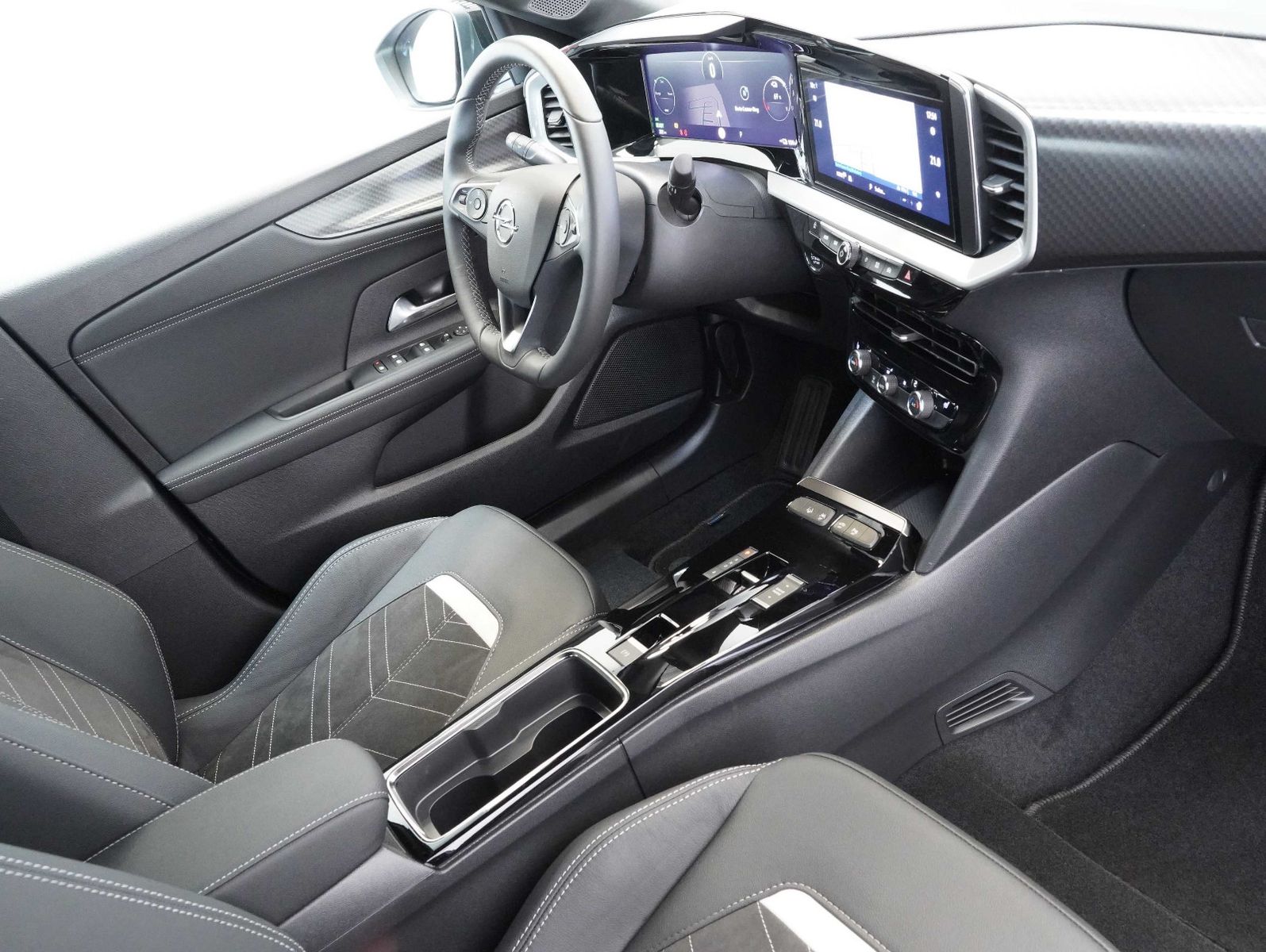 Fahrzeugabbildung Opel Mokka-e Ultimate 50KWH/11KW/WÄRMEPUMPE/SOH