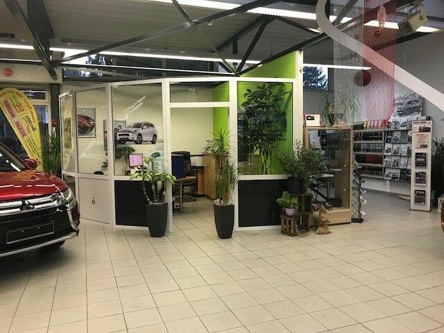 showroom-image-bottom