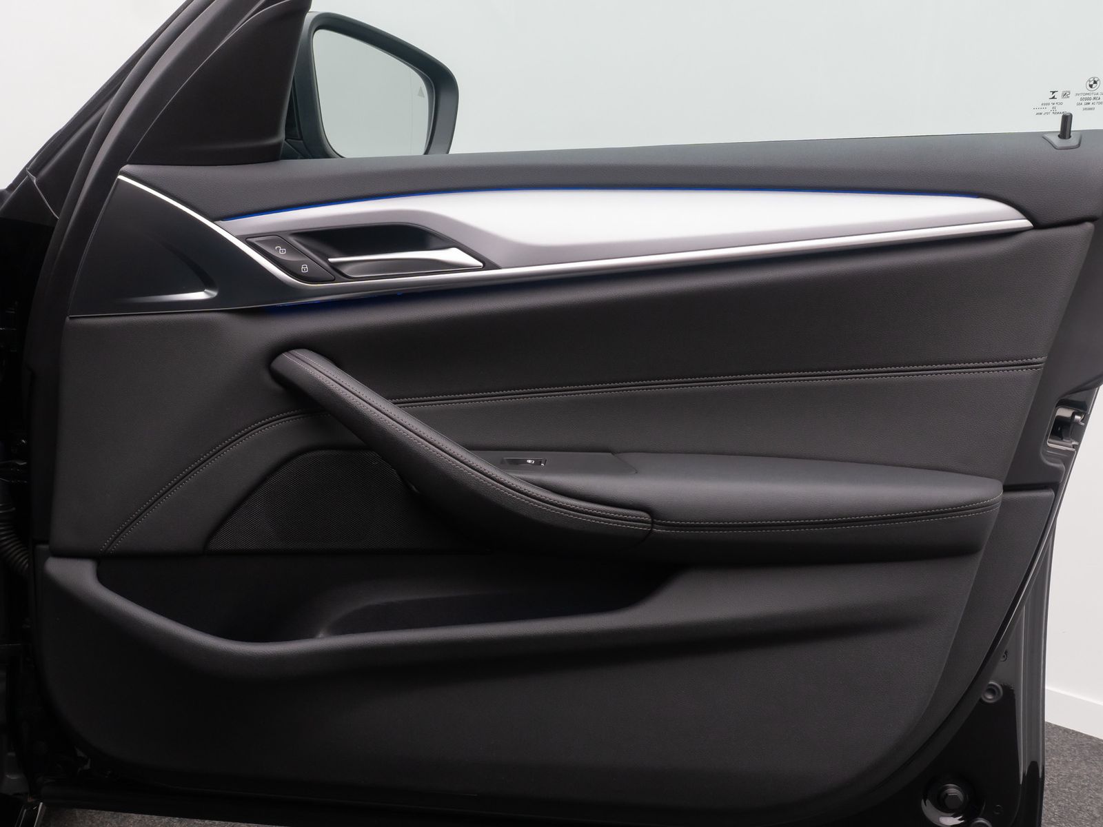 Fahrzeugabbildung BMW 520e Alarm 4xKlima Kamera HUD DAB DisplKey Sport