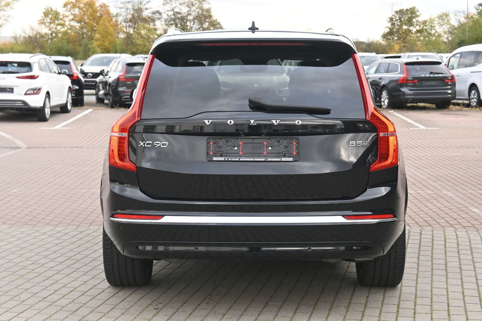 Fahrzeugabbildung Volvo XC90 B5D AWD Ultimate Bright*LED*PANO*STHZ*360