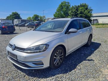 Volkswagen Golf - 1