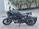 Husqvarna Svartpilen 125, MY2022, Garage, scheckheftgepfl. - HUSQVARNA SVARTPILEN 125